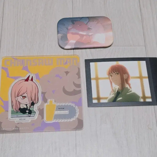 [BUNJANG] Chainsaw Man Acrylic Stand & Can Badge Bundle Set / 체인소 맨 아크릴 스탠드 캔뱃지 굿즈 일괄