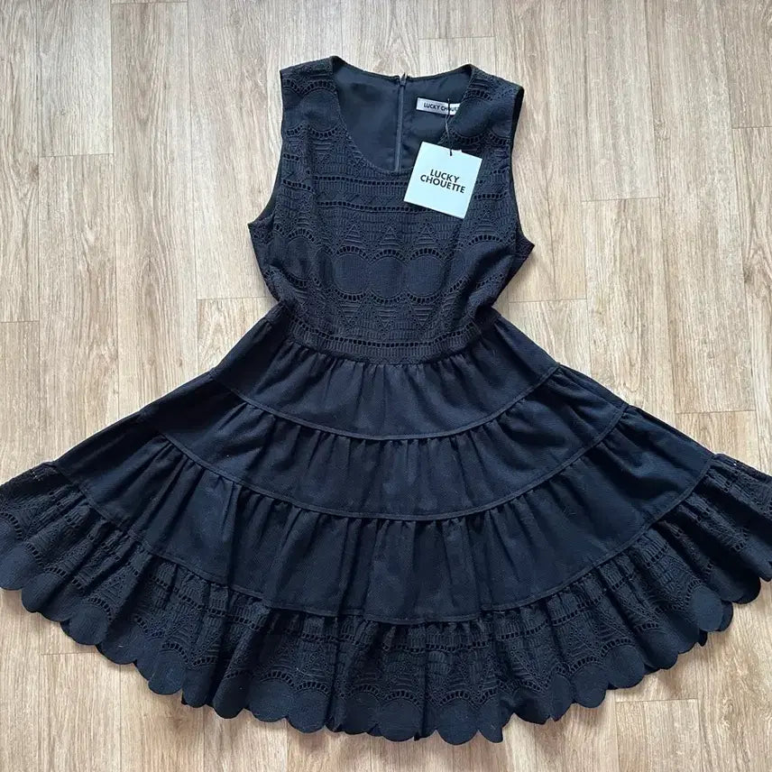 [BUNJANG] LUCKY CHOUETTE Mini Dress / [LUCKY CHOUETTE] 럭키슈에뜨 미니 원피스