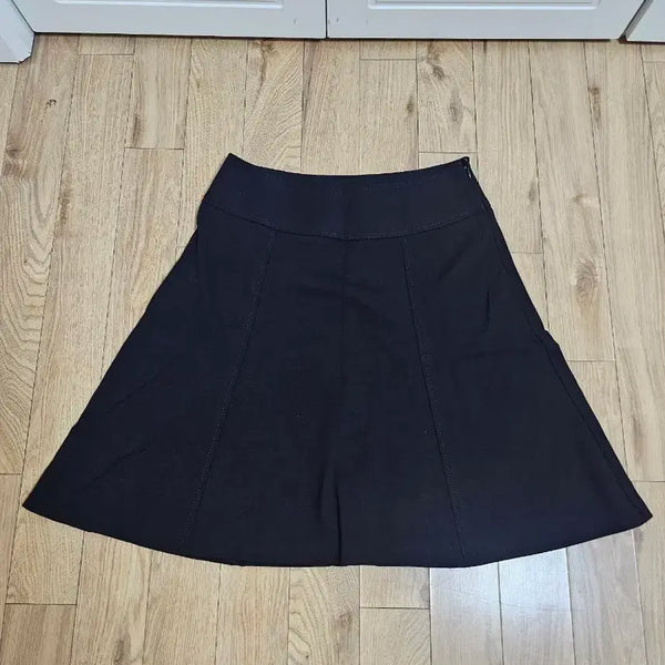 [BUNJANG] Black A-Line Skirt / 블랙 A라인 스커트 6  (66정도사이즈)