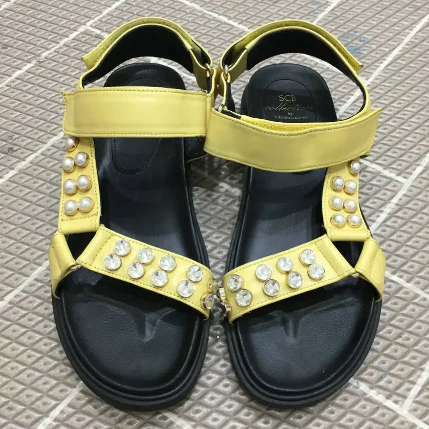 [BUNJANG] SUECOMMA BONNIE Pearl and Jewel Embellished Sandals (235) / 슈콤마보니 보석 샌들 235
