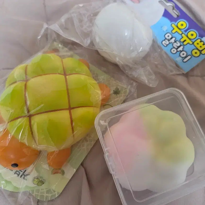 [BUNJANG] Turtle Melon Bread Squishy & Wack Pu Mallow Bundle Set / 거북이멜론빵스퀴시 왁뿌 말랑이 일괄세트