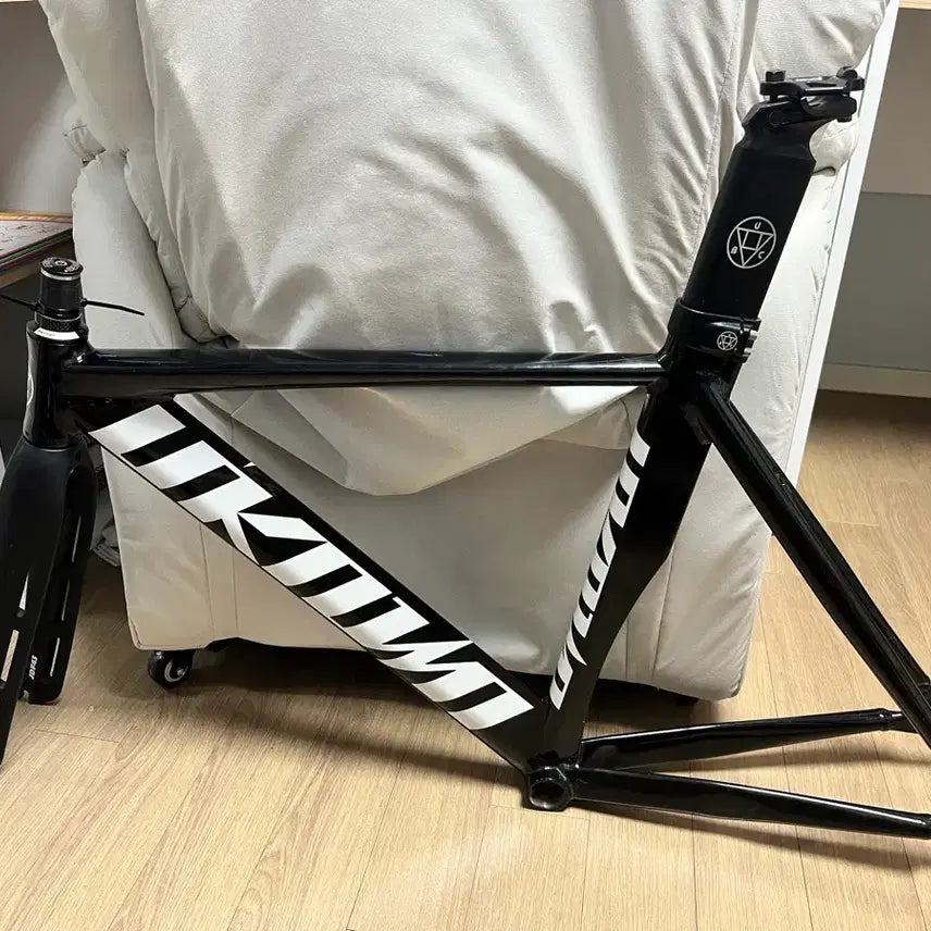 [BUNJANG] Unknown Singularity 2 Limited Edition Frameset / 언노운 싱귤러리티2 리미티드에디션 프레임셋