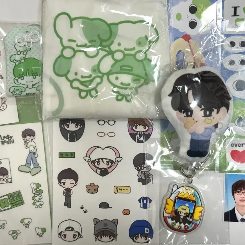 [BUNJANG]  &TEAM Eiji Sticker Bakubag Lenticular Keyring Omamori Cushion Keyring / 앤팀 의주 스티커 바쿠백 렌티큘러키링 오마모리 쿠션키링 양도