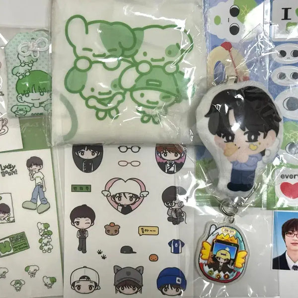 [BUNJANG]  &TEAM Eiji Sticker Bakubag Lenticular Keyring Omamori Cushion Keyring / 앤팀 의주 스티커 바쿠백 렌티큘러키링 오마모리 쿠션키링 양도