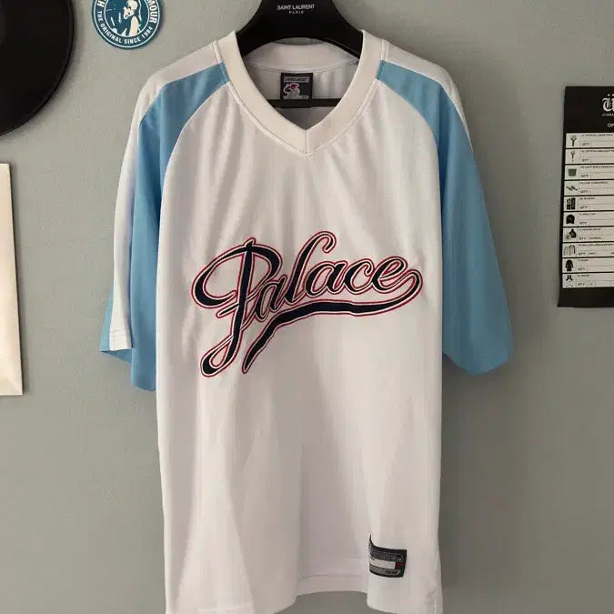 [BUNJANG] Palace 24SS Jersey Script T-Shirt White Blue / 팔라스 24ss 저지 스크립트 티셔츠