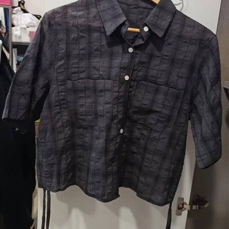 [BUNJANG] Grey Checkered Short Sleeve Shirt / 진그레이 체크무늬 반팔 셔츠(새상품)