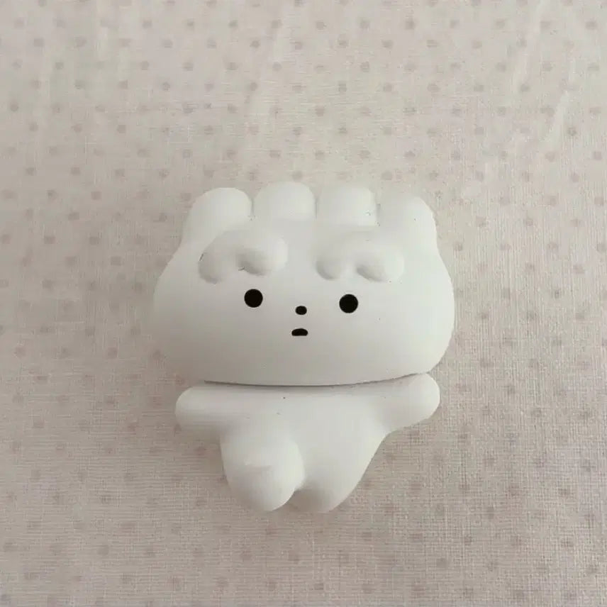 [BUNJANG] Monochita Gyoza Figure (No Footrest) / 모뇨치타 교자 피규어(발받침x)