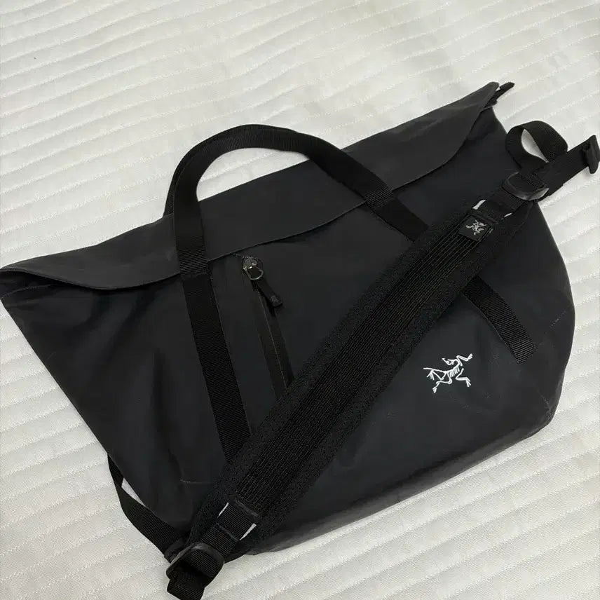 [BUNJANG] Arc'teryx Granville 8 Shoulder Bag / 아크테릭스 그랜빌 8 숄더백
