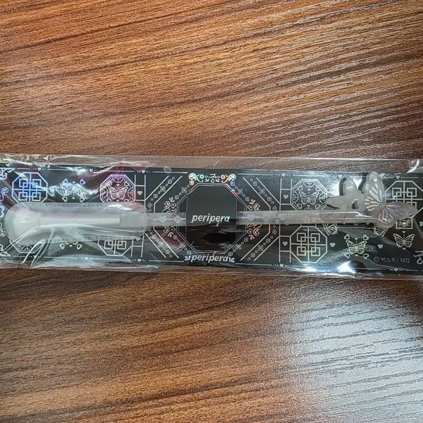 [BUNJANG] Peripera Palace Collaboration Binyeo Brush (Sealed) / 페리페라 궁 콜라보 비녀 브러쉬 미개봉