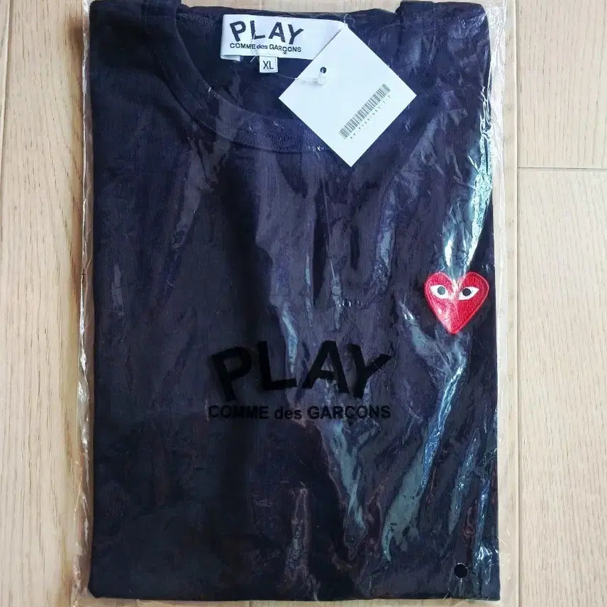 [BUNJANG] Comme des Garçons Play Heart Logo Short Sleeve T-shirt / 꼼데가르송 플레이 꼼데가르송 하트 로고 반팔티 S(새상품)