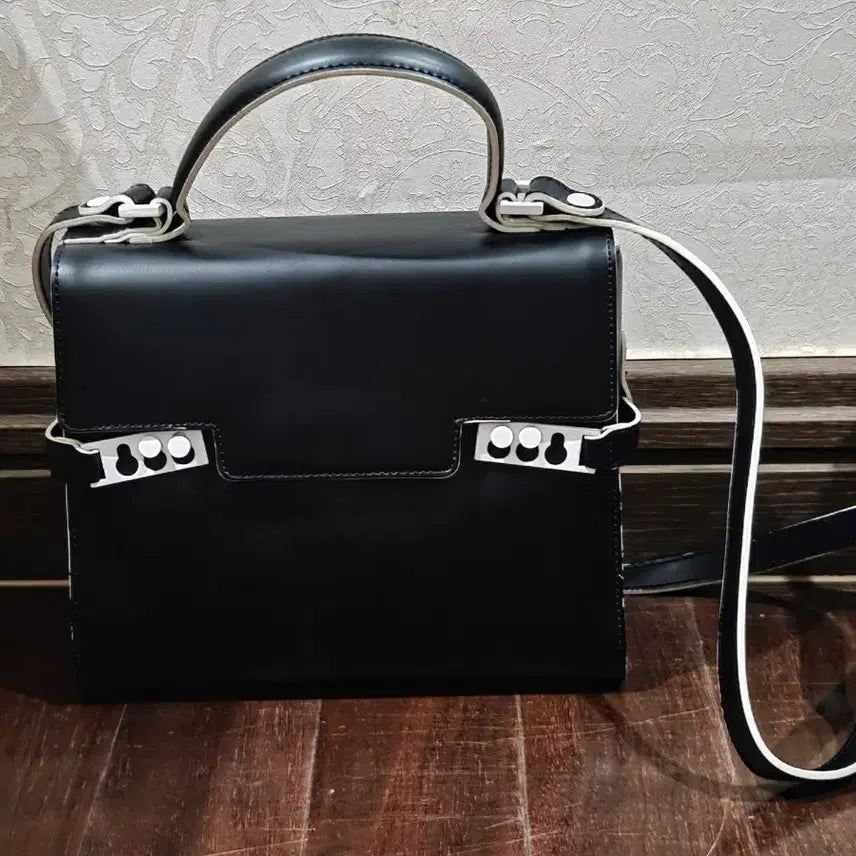 [BUNJANG] Black Shoulder Bag / 검정색 가방