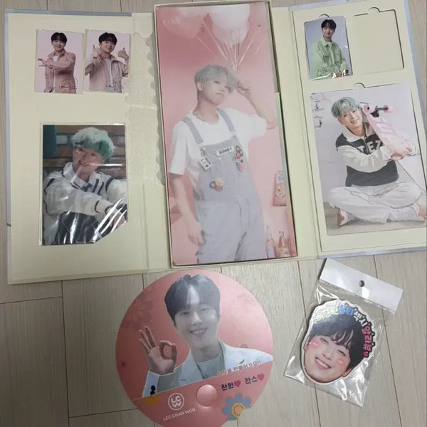 [BUNJANG] Lee Chan Won 1st Album ONE Photobook & Fan Meeting Goods Set / 이찬원 1집 ONE 앨범 포토북, 팬미팅 굿즈
