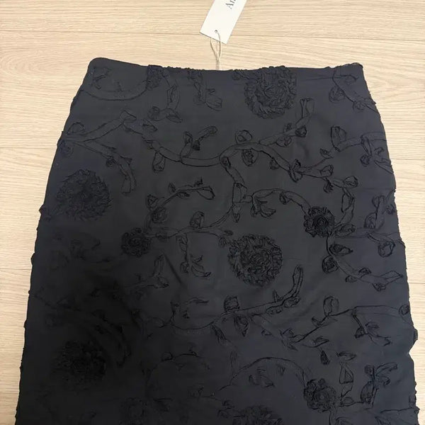 [BUNJANG] AmorShy Floral Midi Skirt / 아모르샤이 플로럴 미디스커트