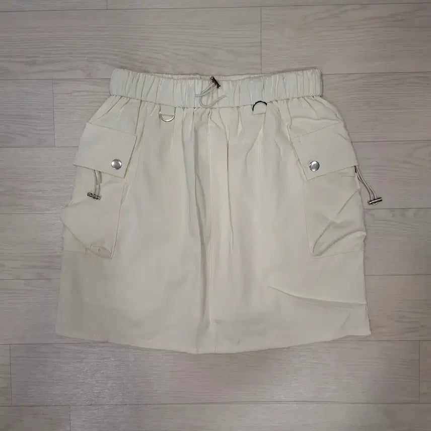[BUNJANG] Ivory Cargo Mini Skirt (New) / 카고 스커트 아이보리(새상품)