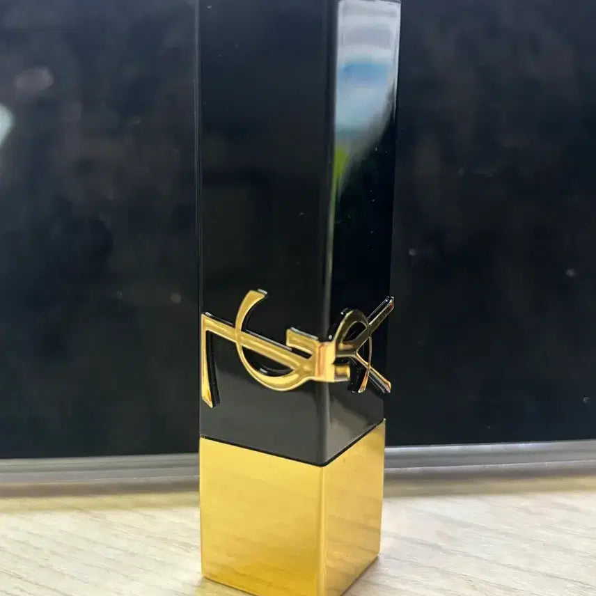 [BUNJANG] Yves Saint Laurent Rouge Pur Couture The Bold Lipstick #44 / 입생로랑 루쥬 쀠르 꾸뛰르 더 볼드 44