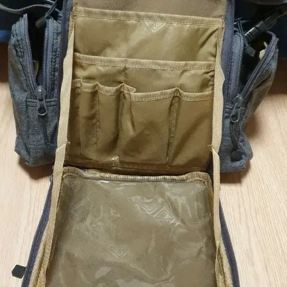 [BUNJANG] Hazard4 Tonto Messenger Bag - Gray Man / 해저드4 그레이맨 톤토 메신져백