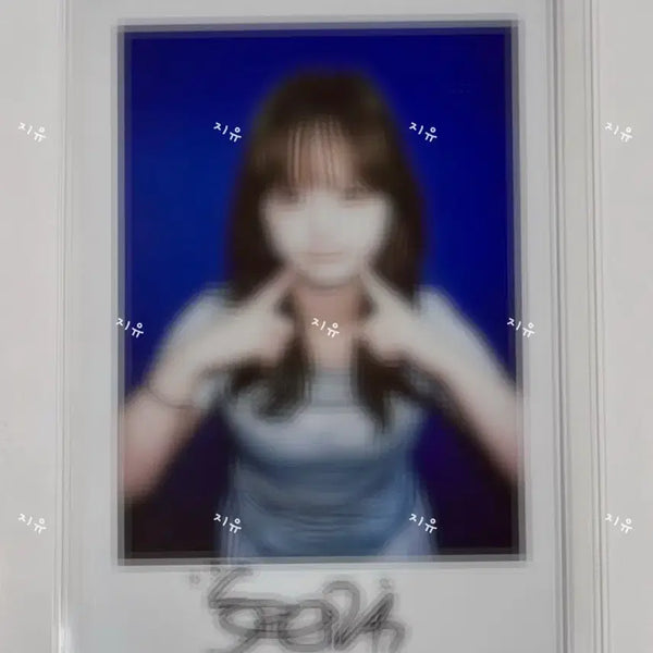 [BUNJANG] tripleS SeoAh Signed Polaroid / 260710 트리플에스 서아 싸인 폴라로이드 양도