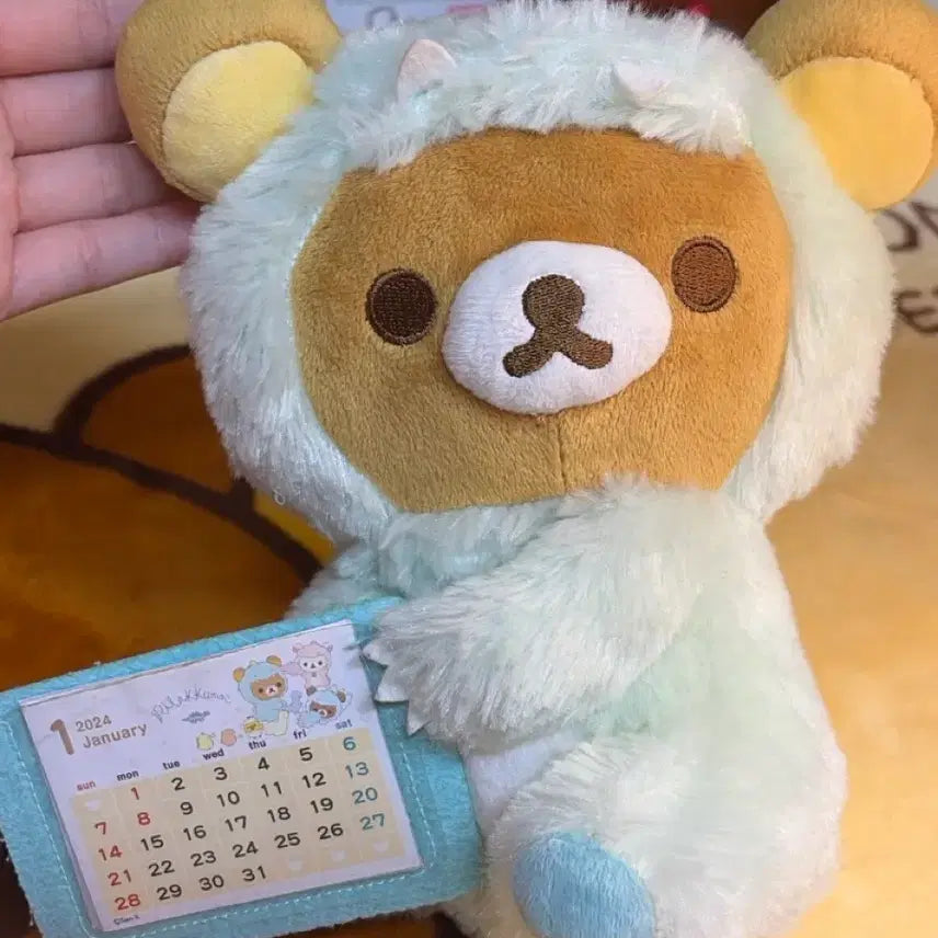 [BUNJANG] Rilakkuma Dinosaur Mini Calendar Plush 2024 / 2024년 리락쿠마 공룡 미니달력 인형 (택x)