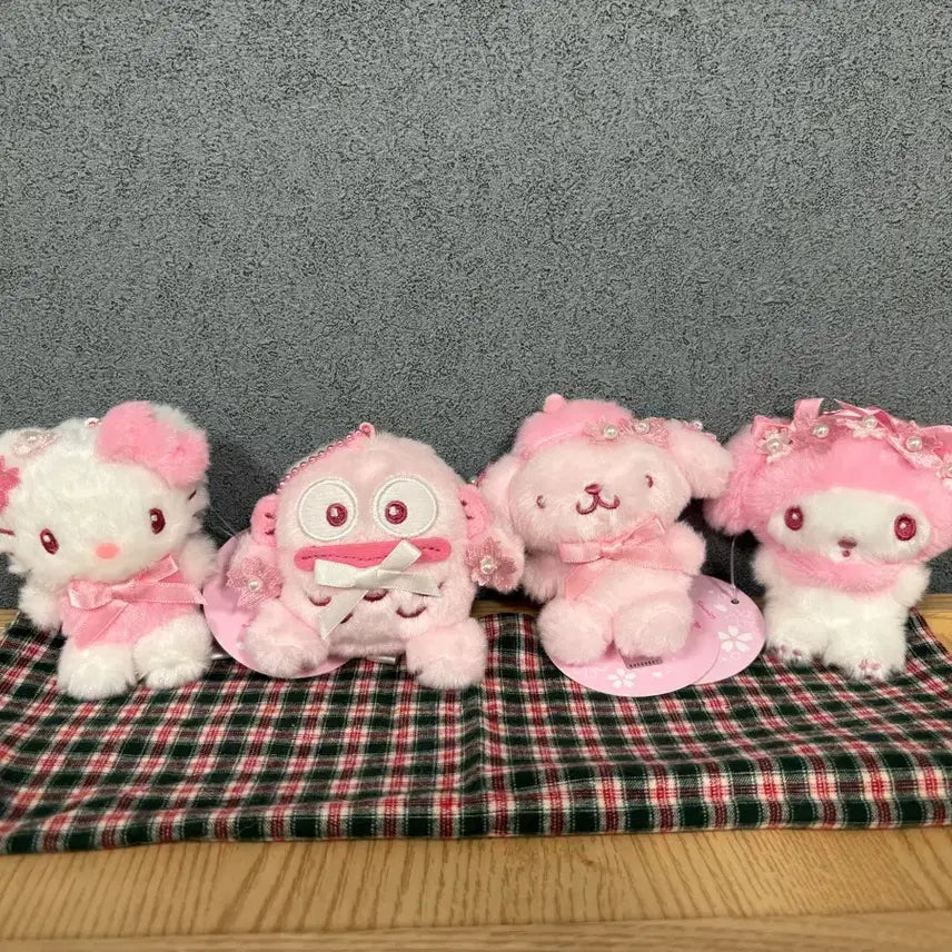 [BUNJANG] Sanrio Cherry Blossom Keyring (Kitty, Hangyodon, My Melody, Pompompurin) / 산리오 벚꽃 체리블라썸 키링 (키티 한교동 마이멜로디 폼폼푸린)