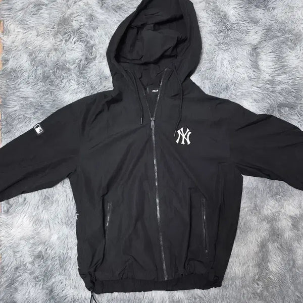 [BUNJANG] MBL New York Anchors Windbreaker Jacket - Size S / MBL 뉴욕앙카스 바람막이 자켓 S
