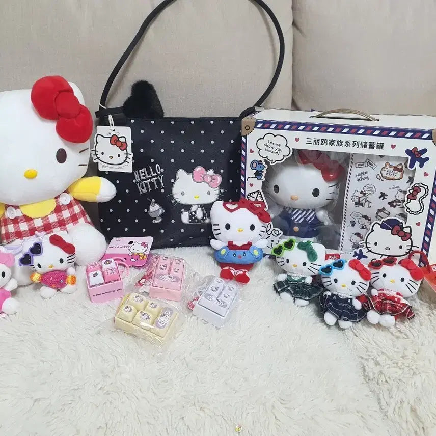 [BUNJANG] Sanrio Hello Kitty Doll Bag, Keychain & Keycap Set / 정품 새상품 헬로키티 인형 가방  키링 키캡 세트