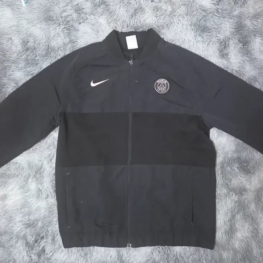 [BUNJANG] Nike Paris Saint-Germain Windbreaker Jumper Size 100 / 나이키 파리 생제르망 바람막이 점퍼 100사이즈