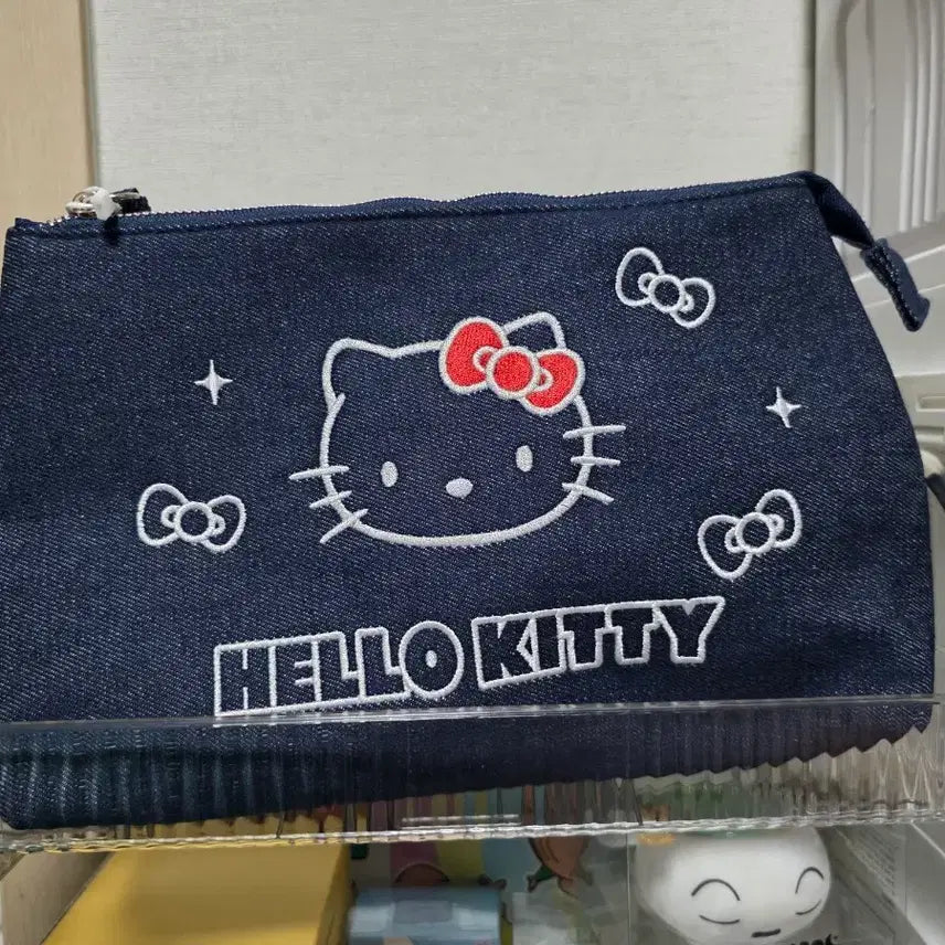 [BUNJANG] Hello Kitty Denim Pouch / 헬로키티 데님 파우치