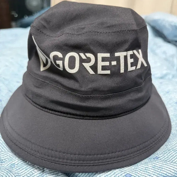 [BUNJANG] New Era Gore-Tex Bucket Hat (M/L) / 뉴에라 고어텍스 버킷햇 (M/L)