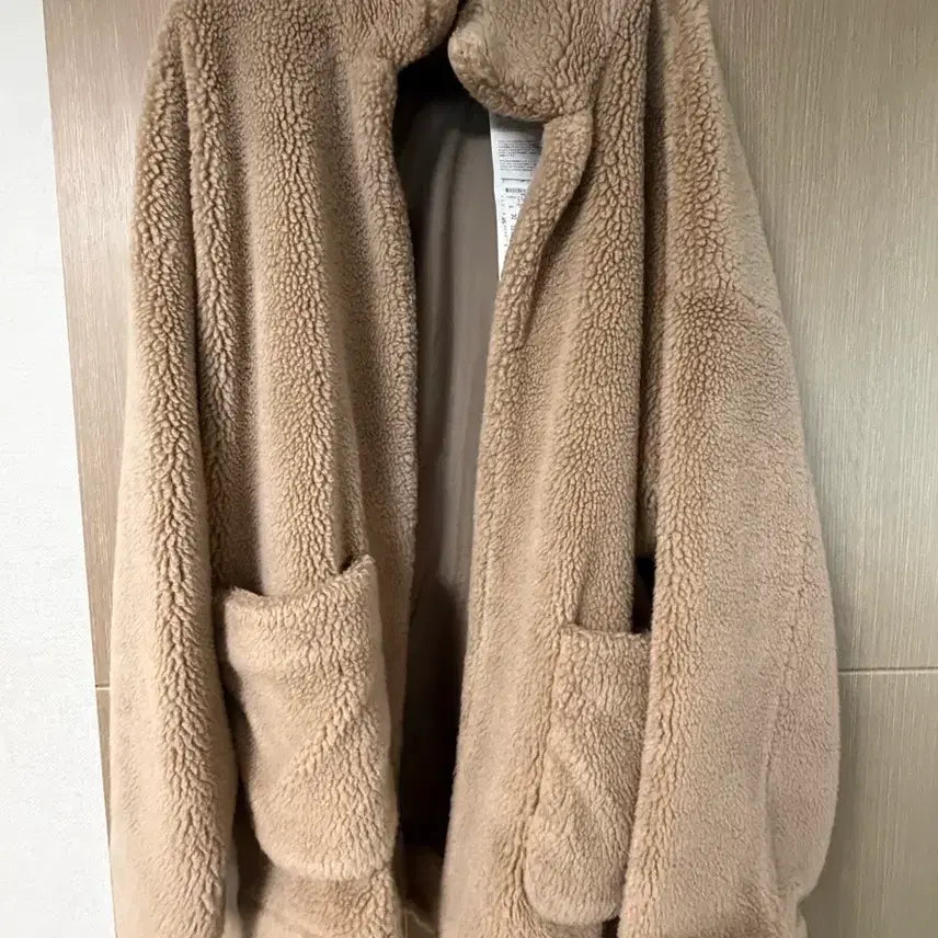 [BUNJANG] Doublet Faux Fur Jacket OG (GD Worn Model) Size L / 더블렛 퍼자켓 OG (GD착용모델) L사이즈