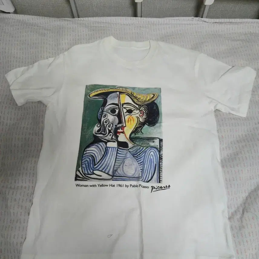 [BUNJANG] Vintage Picasso 'Woman with Yellow Hat' T-Shirt / 빈티지 피카소 티셔츠