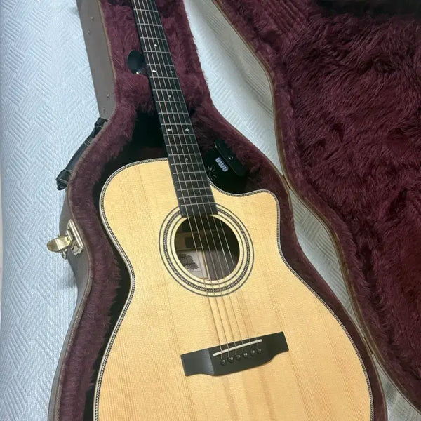 [BUNJANG] Ventibolio Genuine1503 All Solid Acoustic Guitar with Hard Case / 벤티볼리오 Genuine1503 통기타 (하드케이스 포함)