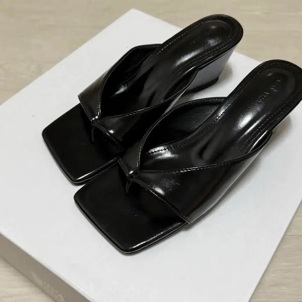 [BUNJANG] Korean-Made Black Square Thong Wedge Heels (Size 235) / 국내생산 블랙 스퀘어 쪼리웨지힐 235