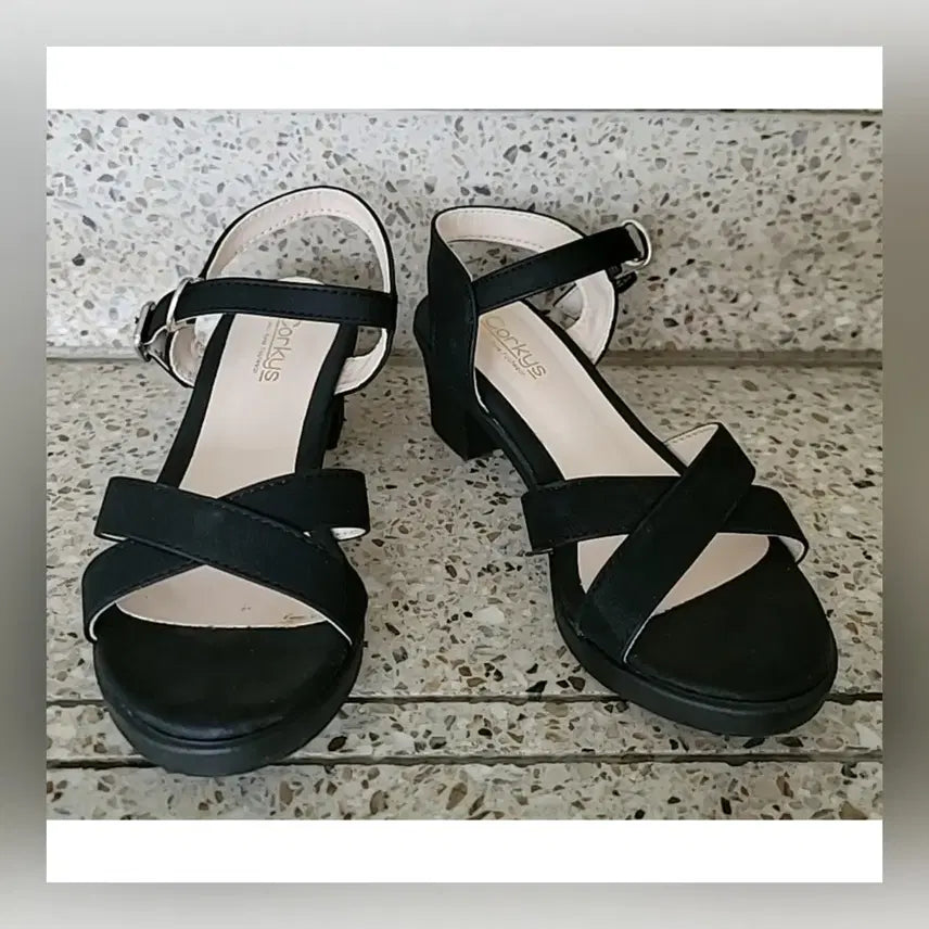[BUNJANG] Sandals (235mm) / 샌들 235mm