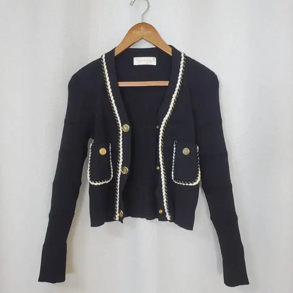 [BUNJANG] Tiffanyan B Logo Button Knit Cardigan / 티파니안 B로고단추 니트가디건