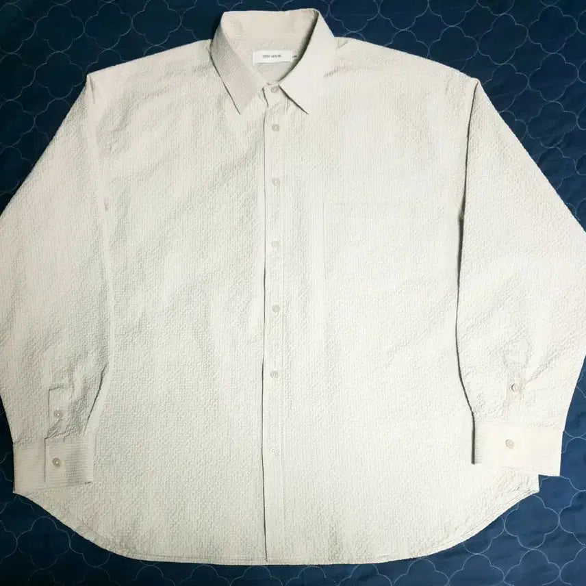 [BUNJANG] Deep House Seersucker Oversized Long Sleeve Shirt Ivory / 딥하우스 시어서커 오버사이즈 긴팔 셔츠 아이보리 (L)