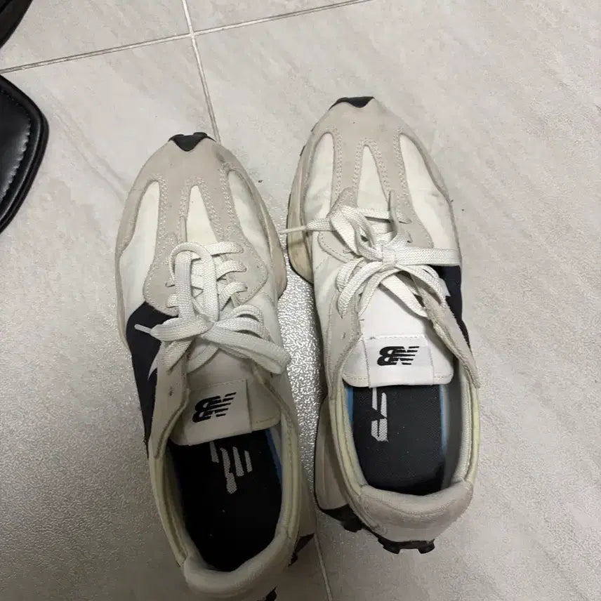 [BUNJANG] New Balance 327 Sneakers White Size 265 / 뉴발란스 327 스니커즈 흰색 265