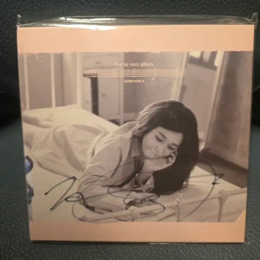[BUNJANG] Jeong Eun Ji 1st Mini Album 'Hyekuk' Signed CD / 정은지 1st 미니앨범 하늘바라기 CD, 친필싸인, 싸인