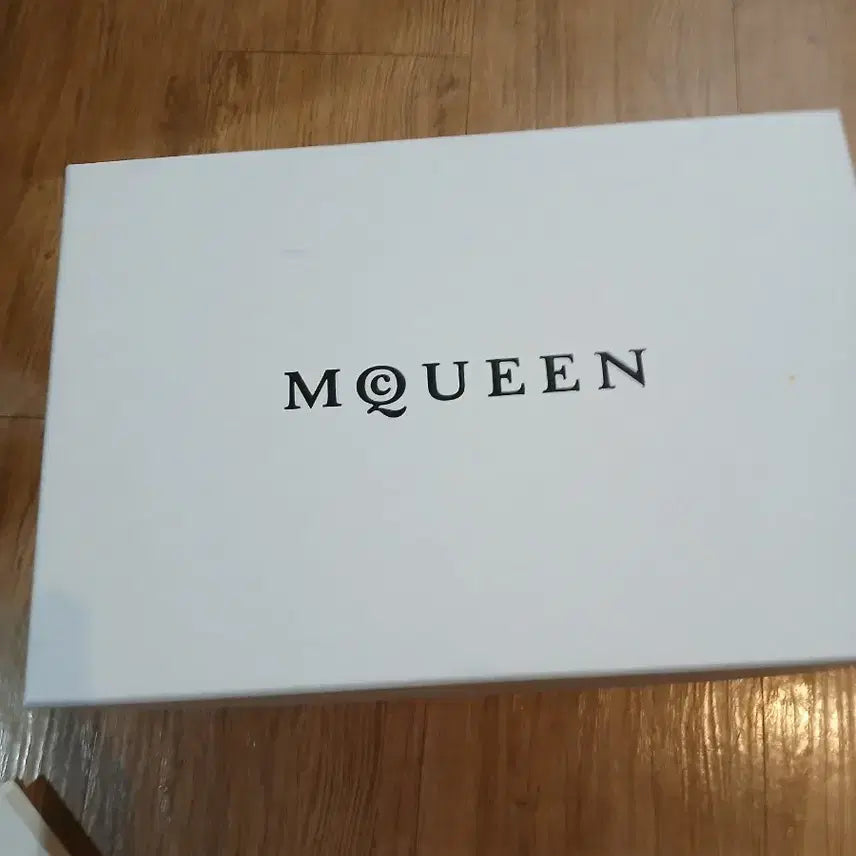 [BUNJANG] Alexander McQueen Sneaker Box / 알렉산더 맥퀸 박스