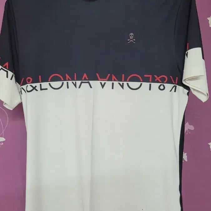[BUNJANG] Mark &ロナ Golf Wear Color Block Short Sleeve T-Shirt / 마크앤로나 골프복사의 검정과흰색바란스