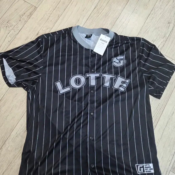 [BUNJANG] Lotte Classic Series Distribution Uniform XL (105) / (빨리판매,택있음) 롯데 클래식시리즈 배포 XL(105)