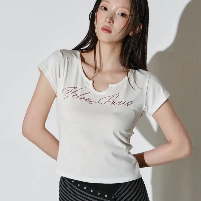 [BUNJANG] Helene Paris Sparkle Point Cubic Vent Neck Half Sleeve T-Shirt / 헬레네파리스 스파크 포인트 큐빅 벤트넥 하프 티셔츠 반팔