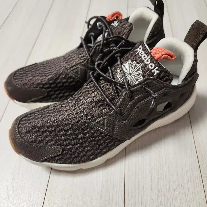 [BUNJANG] Reebok FuryLite Loom Sneakers (BD1980) - Size 240 / 새상품급) 리복 스니커즈 퓨리라이트 룸 REEBOK FURYLITE LO