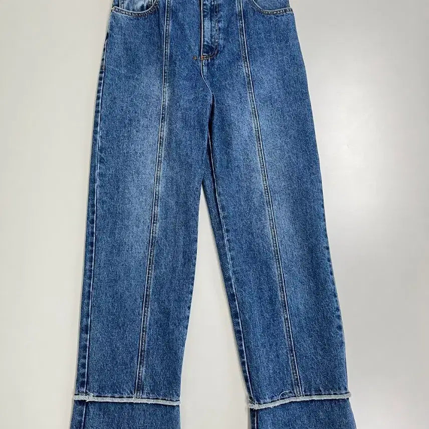 [BUNJANG] Alexander McQueen Straight Hem Detail Denim Pants / [정품] 알렉산더맥퀸 스트레이트 밑단 포인트 데님 팬츠