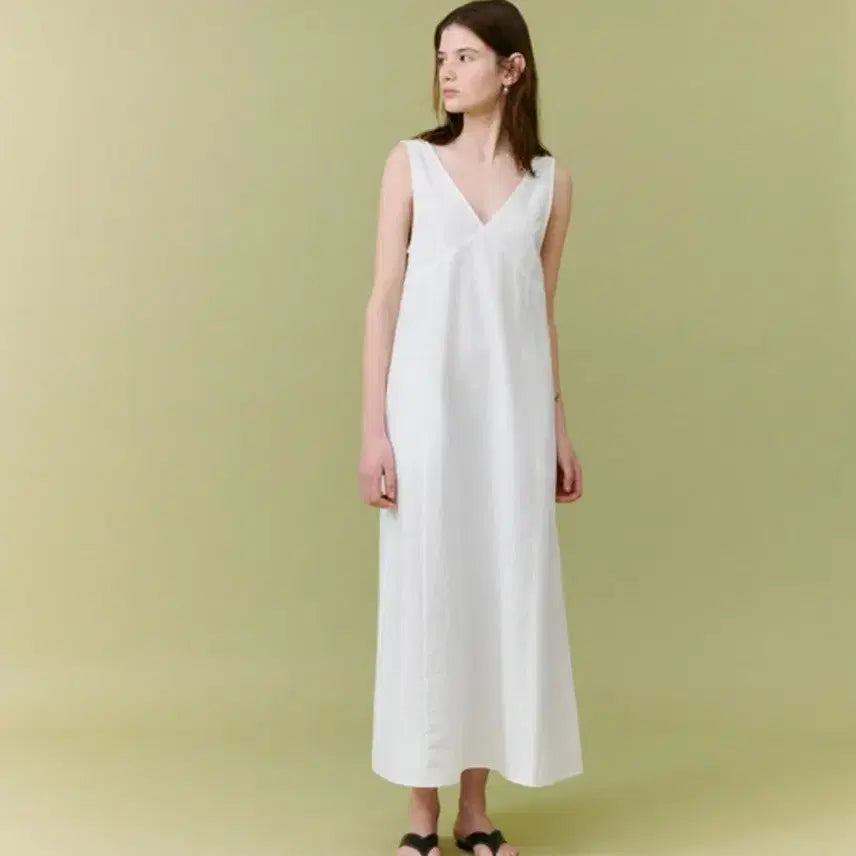 [BUNJANG] The Lille V-Neck White Dress / 더릴 the lille 브이넥 화이트 원피스 55-66사이즈 새상품