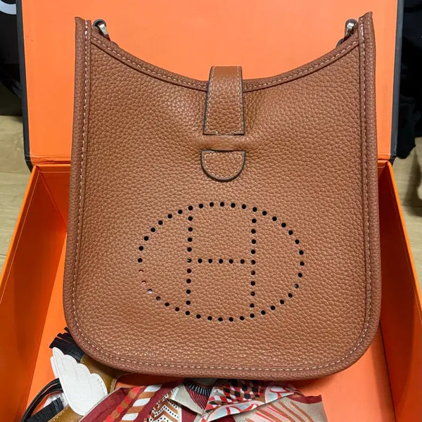[BUNJANG] Hermes Evelyn Scarf with Keyring / 에르메스 에블린 스카프 키랑 포함 새상품