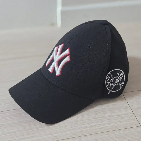 [BUNJANG] MLB New York Yankees Baseball Cap / MLB 뉴욕양키스 볼캡 모자