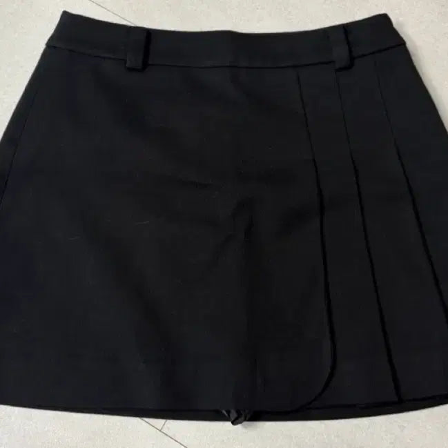 [BUNJANG] MIXXO Black Pleated Mini Skirt / 미쏘 블랙 플리츠 미니스커트