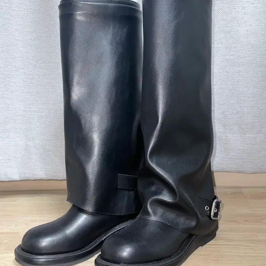 [BUNJANG] Blackup Leather Buckle Long Boots / 나이닝 레더 버클 롱부츠