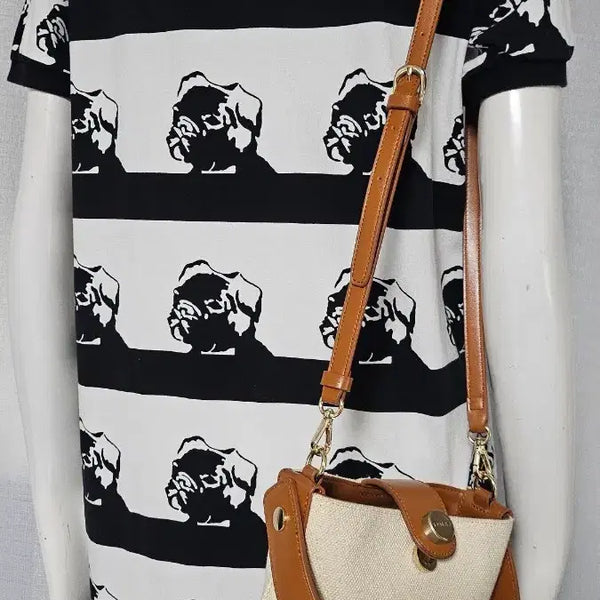 [BUNJANG] Dog Print Long Sleeve T-Shirt / 흰 검정 강아지 롱티