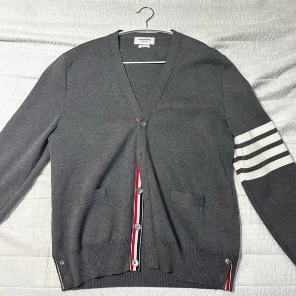 [BUNJANG] Thom Browne Milano Stitch Cardigan Mid Grey Size 4 / <새상품급>톰브라운 밀라노 스티치 가디건 미드 그레이